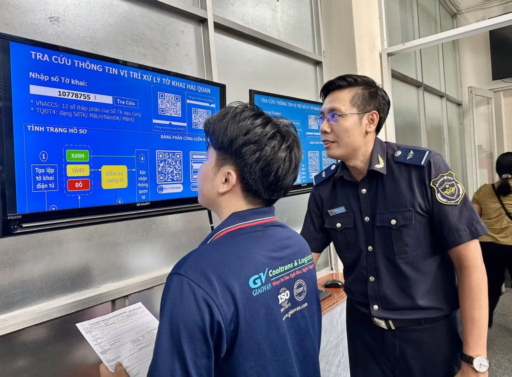 Hải quan giảm kiểm tra, tạo thuận lợi cho xuất nhập khẩu -0
