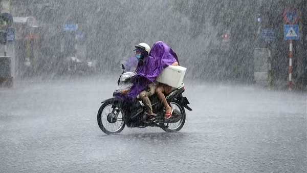 Miền Trung nắng nóng, miền Bắc cảnh báo mưa to ở vùng núi ảnh 2