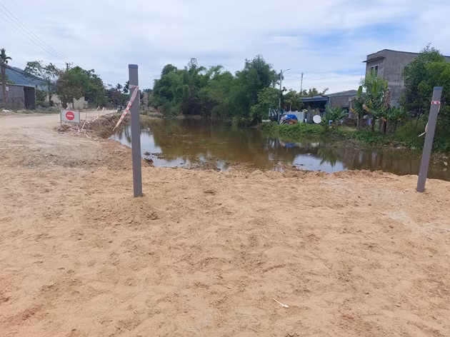 Cần đẩy nhanh tiến độ làm đường ĐT601 để tránh ngập úng khu vực -0