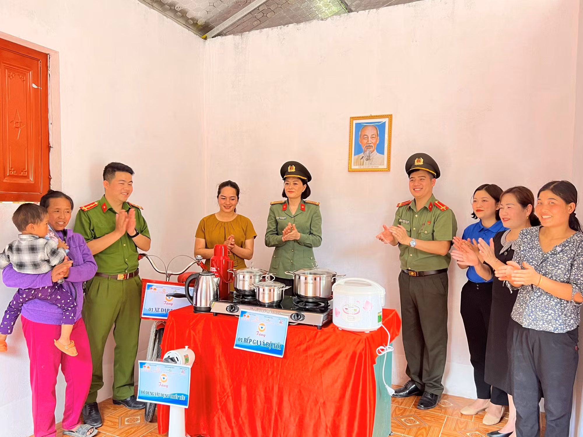 Trao tặng ngôi nhà hạnh phúc cho học sinh nghèo tỉnh Sơn La -0