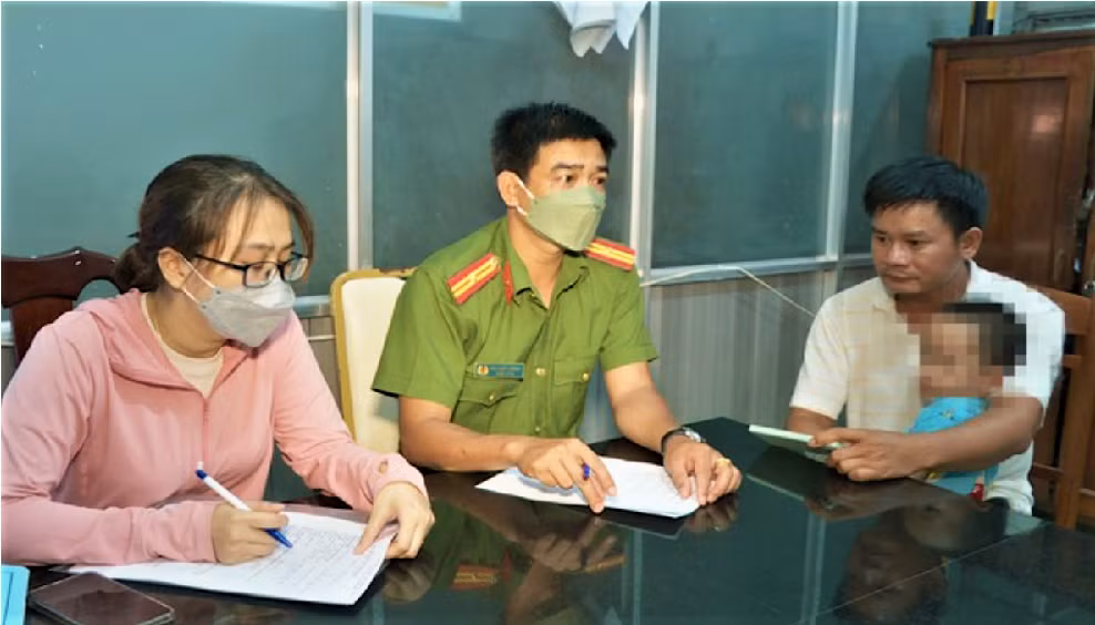 Lý do bất ngờ việc người mẹ “khai tử” cho con khi con còn sống -0