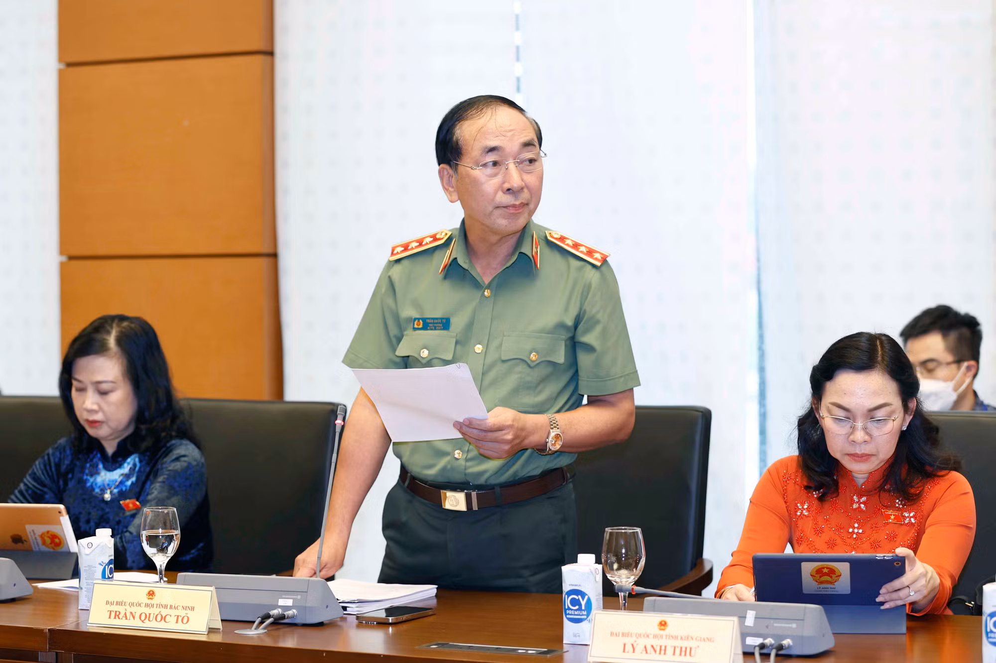 Phát triển Khánh Hoà phải bảo đảm giữ vững chủ quyền, quốc phòng, an ninh, lợi ích quốc gia bền vững -0