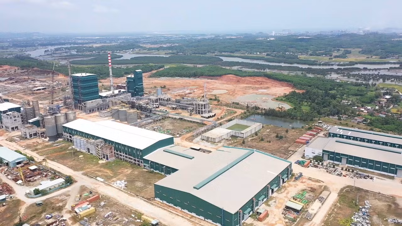Quảng Ngãi: Nhà máy bột giấy VNT-19 tự ý thi công đường ống xả nước thải khi chưa được cấp phép -0