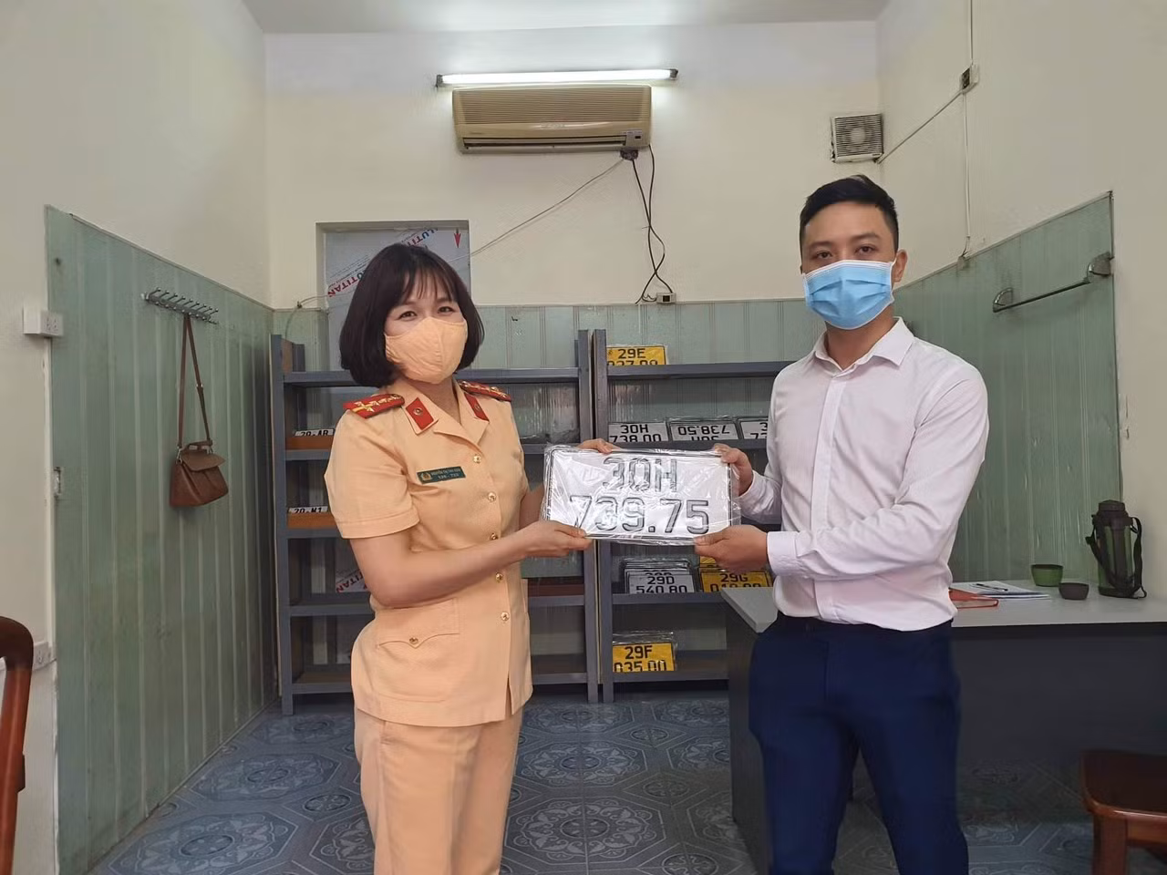 5 phút xong đăng ký xe mới -0