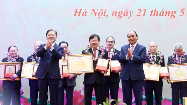 Thúc đẩy đội ngũ trí thức khoa học đóng góp nhiều hơn cho đất nước