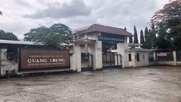 Đình chỉ công tác cô giáo đánh học sinh vì “có thỏa thuận với phụ huynh”