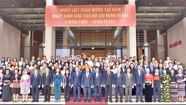 Lãnh đạo Đảng, Nhà nước gặp mặt đại biểu Quốc hội là người dân tộc thiểu số