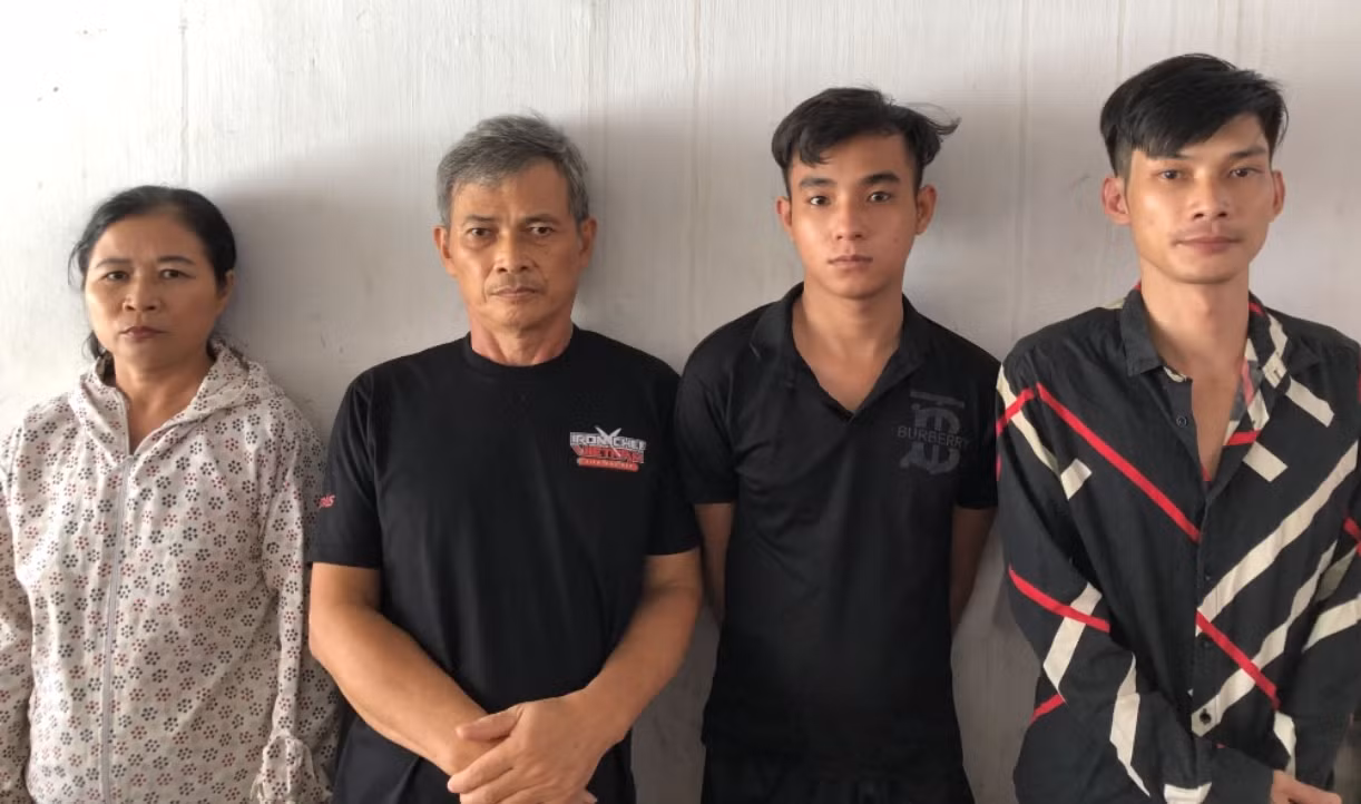 Thiếu nợ tiền ghi đề, nữ giúp việc lập mưu trộm két sắt của chủ nhà -0
