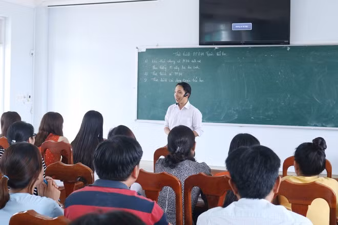 Bỏ yêu cầu chứng chỉ chức danh nghề nghiệp theo hạng đối với giảng viên -0