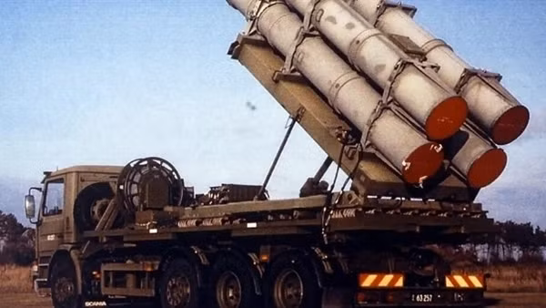 Quân đội Nga vây chặt thành phố chiến lược Severodonetsk ảnh 4