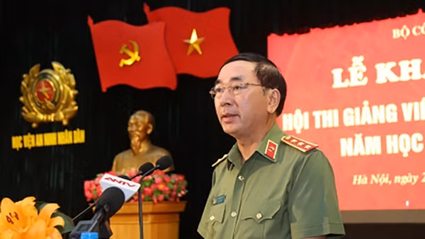 Thúc đẩy phong trào thi đua dạy giỏi - học tốt trong các học viện, trường CAND