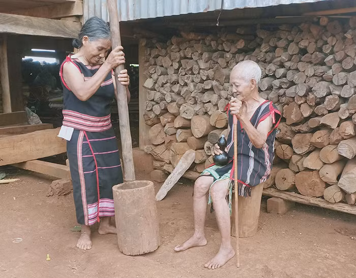 Thương nhớ Kơ nia -0