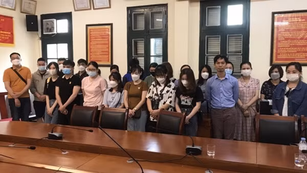 Phá 7 điểm, xóa đường dây cho vay nặng lãi xuyên quốc gia