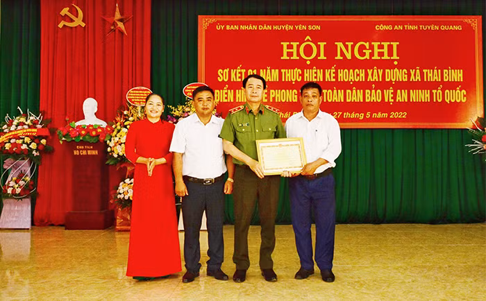 2-tthhung-03.jpg -1
