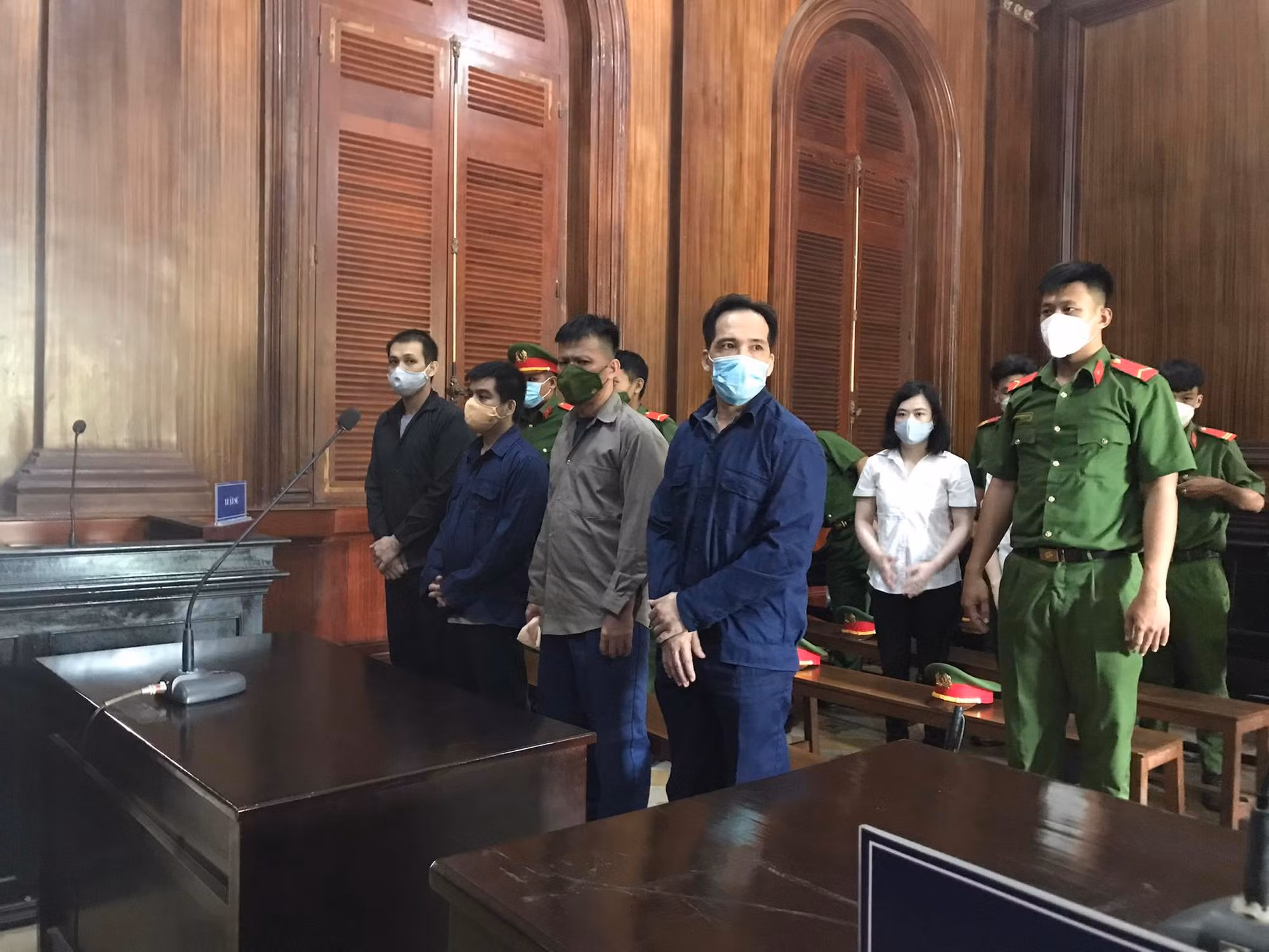 5 án tử hình cho đường dây mua bán ma túy khủng -0
