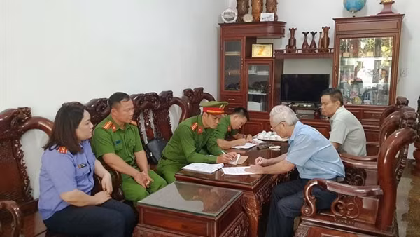 Khởi tố nguyên Hiệu trưởng Trường Cao đẳng sư phạm Đắk Lắk