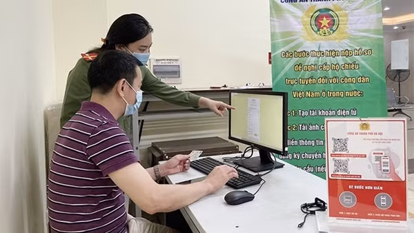Cấp hộ chiếu phổ thông dịch vụ công trực tuyến: Thêm thuận lợi, tiện ích cho người dân