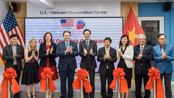 Thúc đẩy quan hệ hợp tác Việt Nam - Lào trên tất cả các lĩnh vực ảnh 2