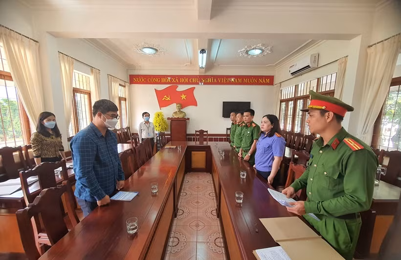 Khởi tố nguyên Hiệu trưởng Trường Cao đẳng sư phạm Đắk Lắk -0