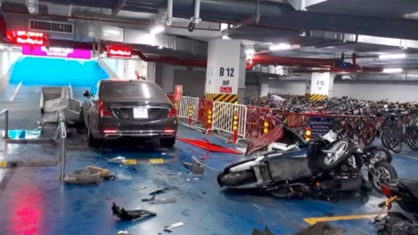 Nhân viên bảo vệ điều khiển xe Mercedes gây tai nạn dưới hầm chung cư ảnh 2