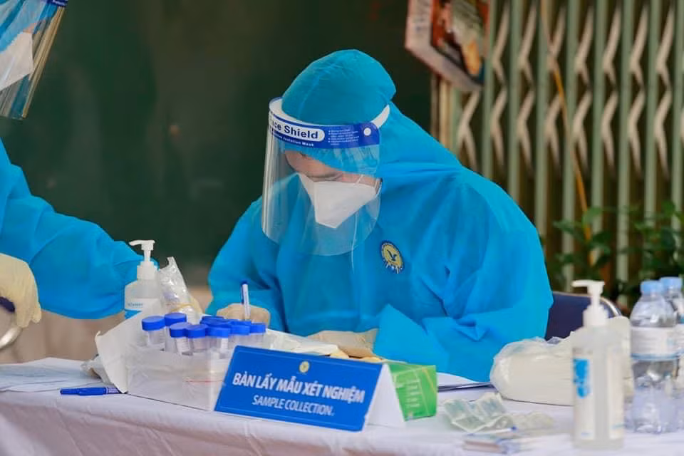 Việt Nam chỉ có hơn 1,1 nghìn F0 mới, 1 tuần qua không có tử vong -0