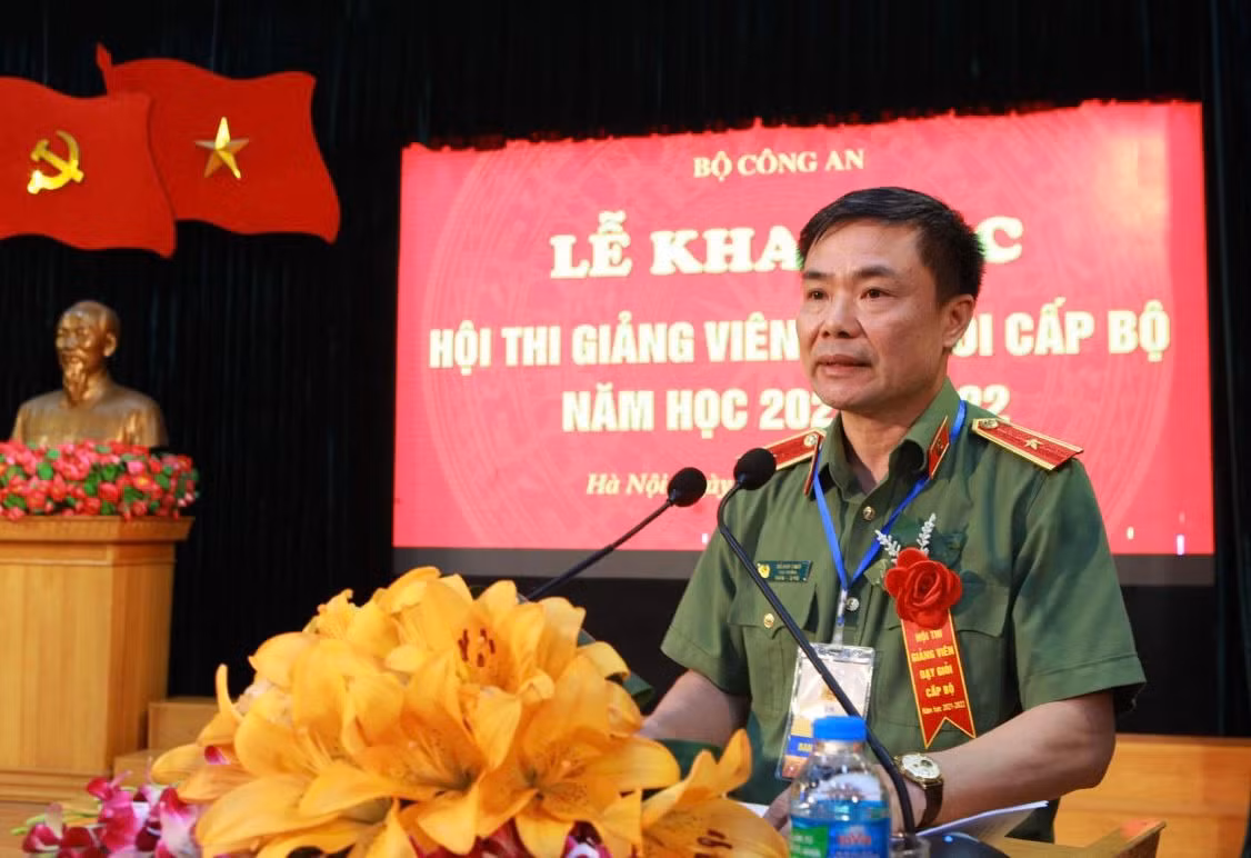 Tạo phong trào thi đua dạy giỏi, học tốt phát triển sâu rộng trong các học viện, trường CAND -0