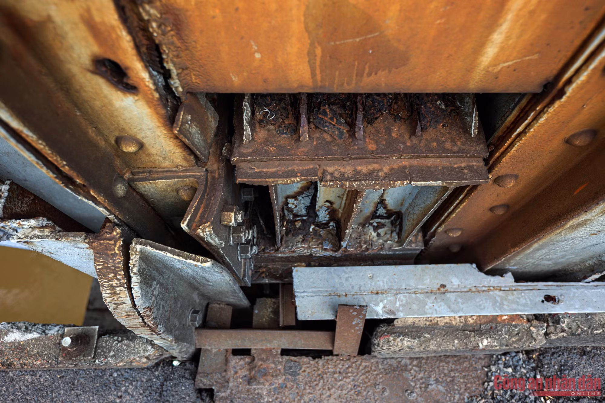 6a.jpg -6