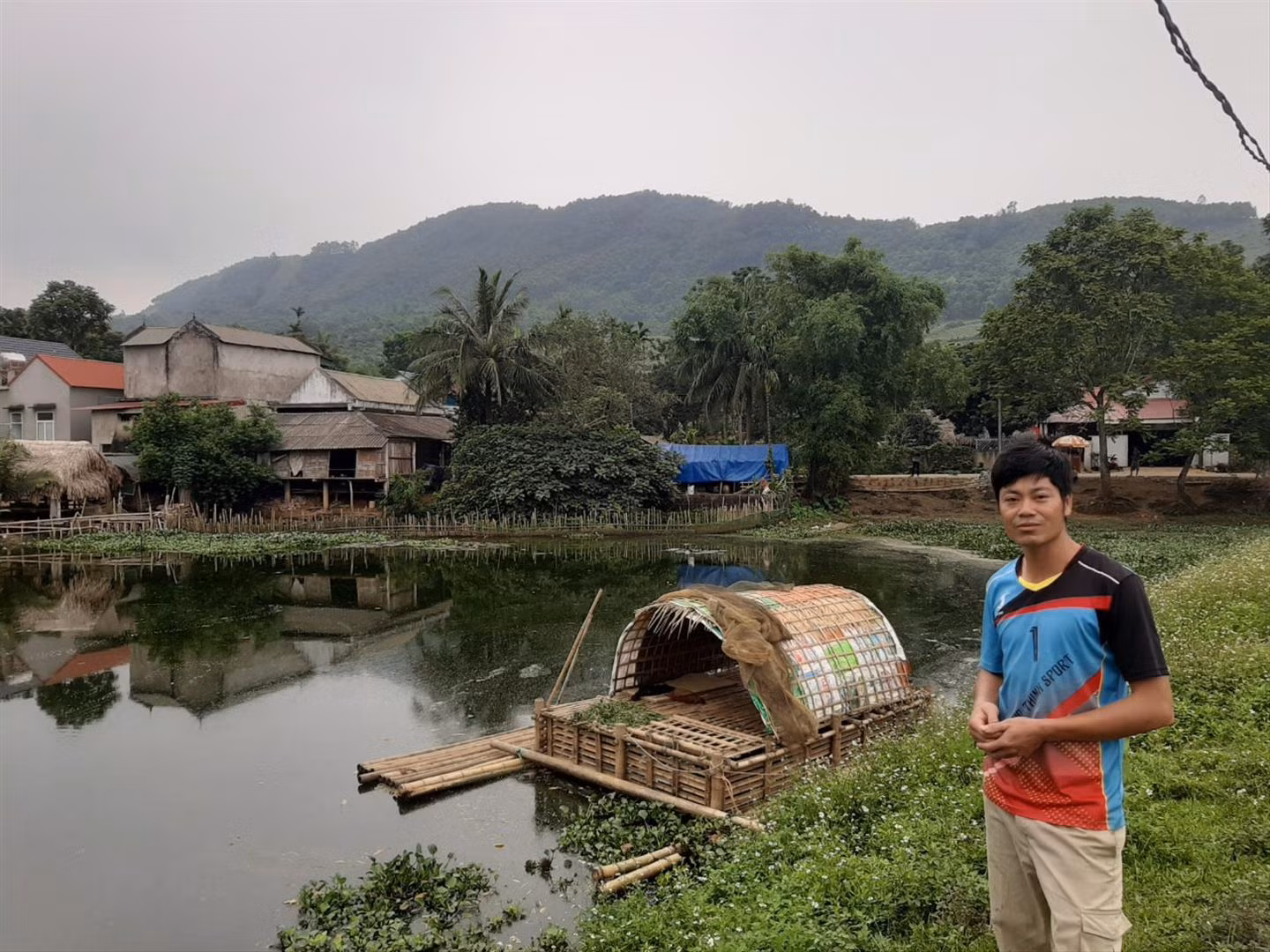 Gần 100kg “cá lồng” chết bất thường trên đập Trà Si -0
