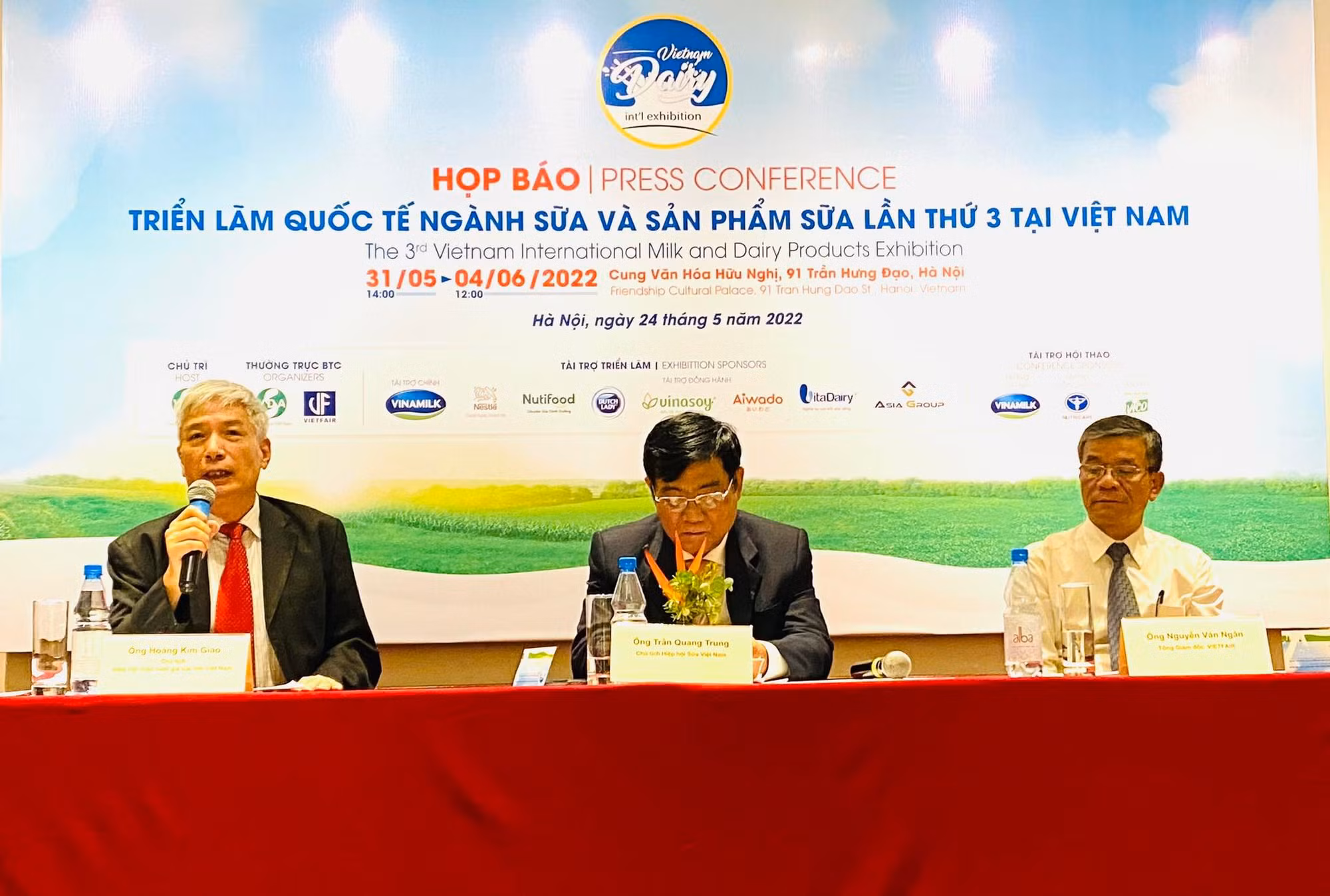 Bình quân 1 người Việt Nam tiêu thụ 27 lít sữa/năm -0