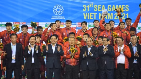 Khen thưởng cá nhân, tổ chức đóng góp vào thành công SEA Games 31 ảnh 2