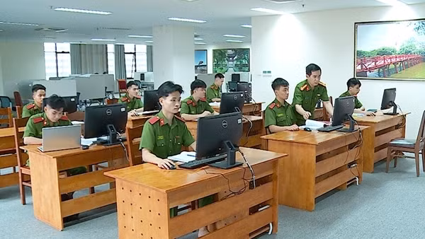 Đẩy mạnh chuyển đổi số tại thư viện CAND