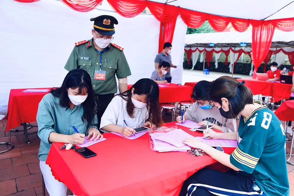 Công an Lạng Sơn tổ chức ngày hội hiến máu tình nguyện năm 2022 -0