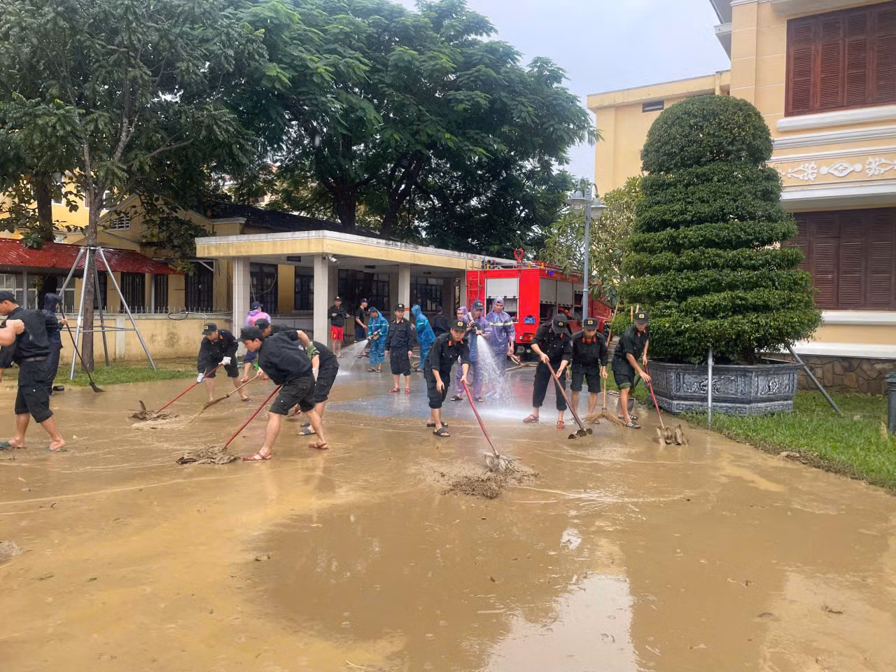 TP Huế lý giải lũ trên sông Hương dâng cao 2 lần đạt đỉnh -0