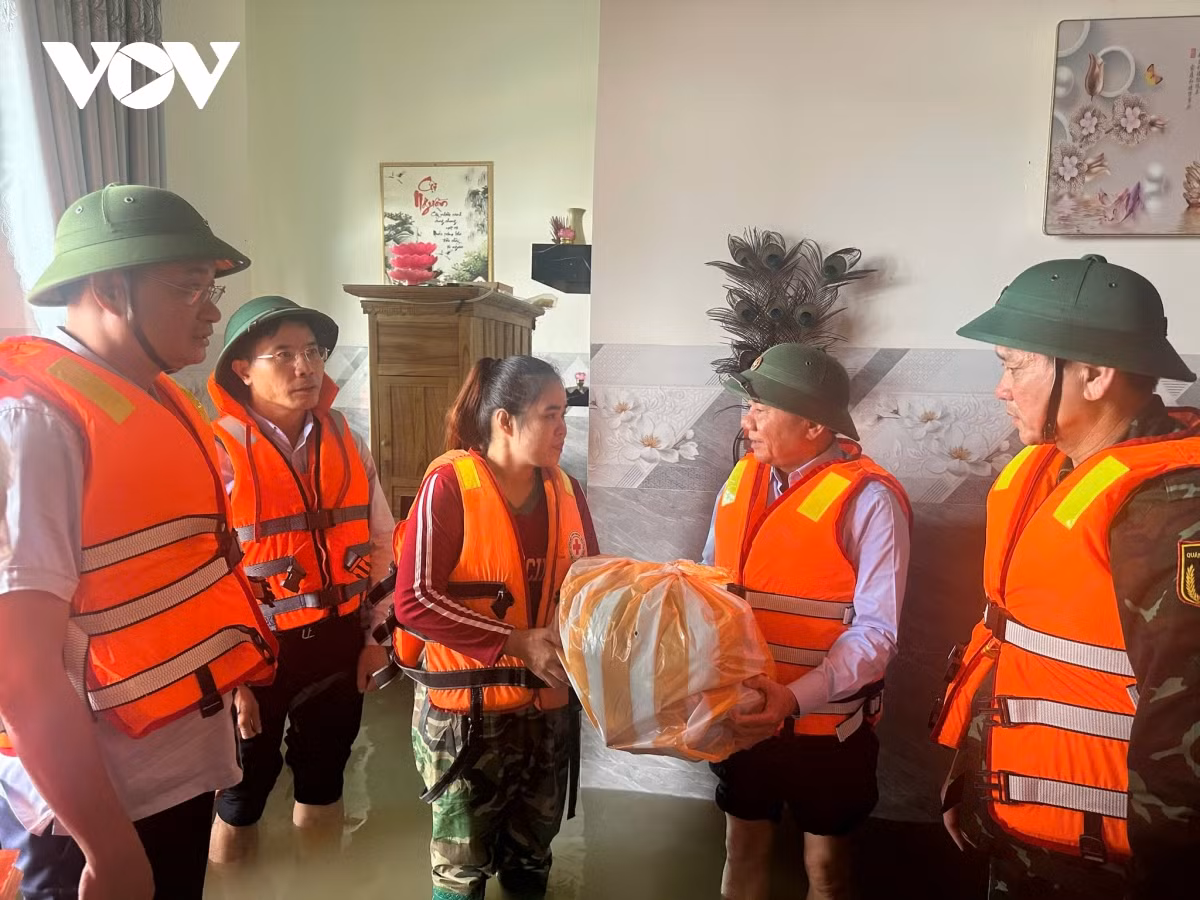 Kết luận của Bộ Chính trị về khắc phục hậu quả do Bão số 12 và mưa, lũ sau bão gây ra -0