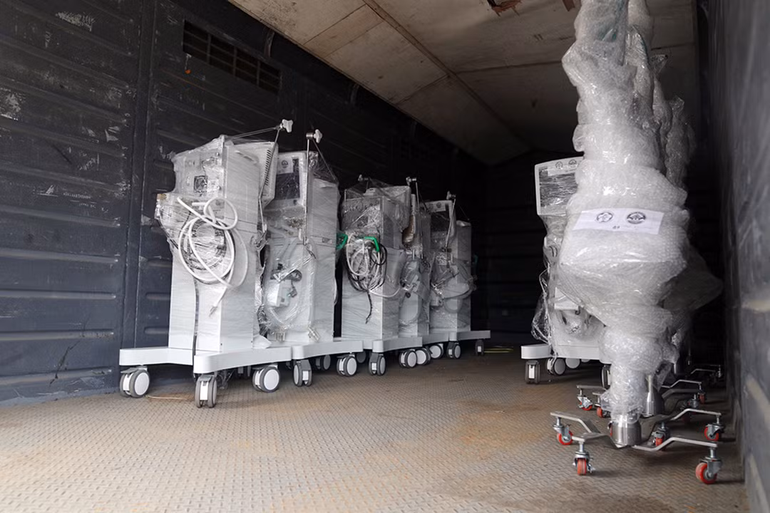 Bộ y tế gửi hàng trăm thiết bị y tế hỗ trợ TP Hồ Chí Minh -6