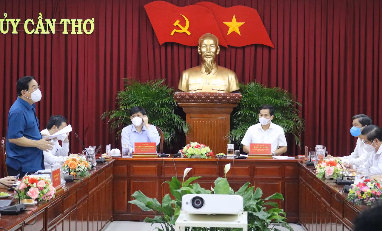 Bộ trưởng Bộ Y tế yêu cầu đẩy nhanh tốc độ xét nghiệm ở Cần Thơ -0