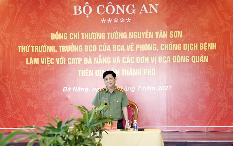 Thứ trưởng Nguyễn Văn Sơn kiểm tra công tác phòng chống dịch COVID-19 tại Đà Nẵng -0