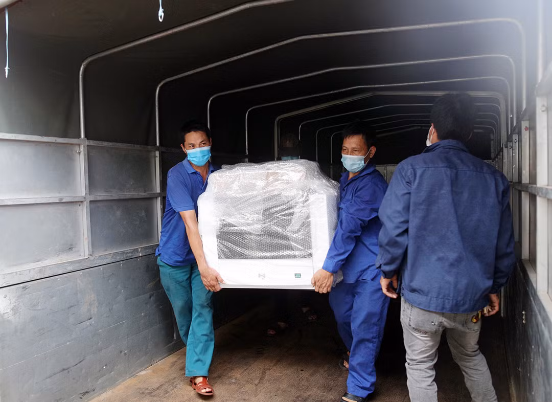 Bộ y tế gửi hàng trăm thiết bị y tế hỗ trợ TP Hồ Chí Minh -5