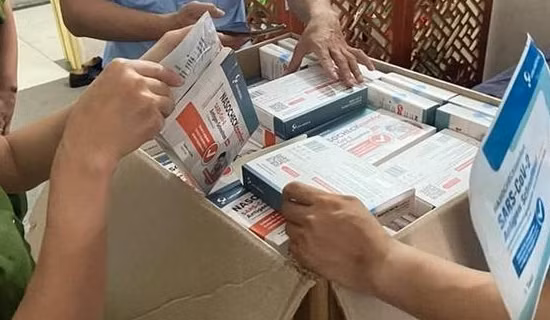 Cặp đôi nghiện dùng bé 2 tuổi làm bình phong để trộm cắp ảnh 6
