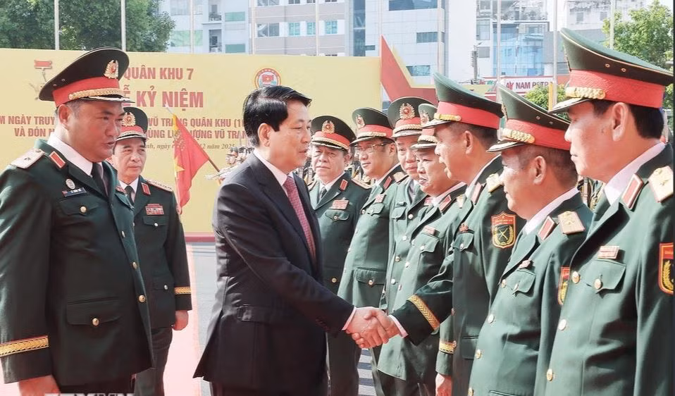 Quân khu 7 kỷ niệm 80 năm Ngày truyền thống và đón nhận danh hiệu Anh hùng LLVTND -0