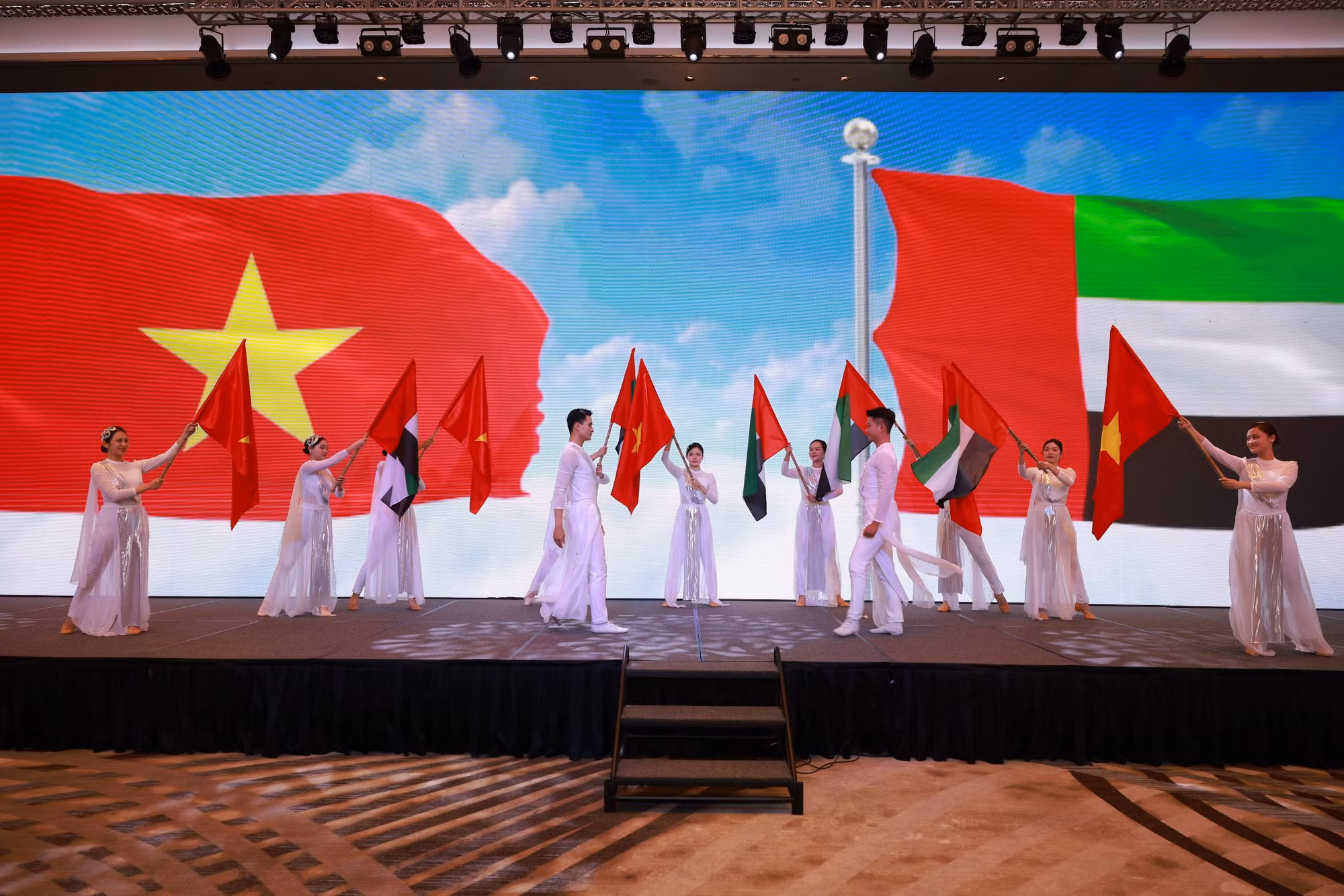 Quan hệ Việt Nam - UAE đang được cả Chính phủ và khu vực tư nhân ủng hộ mạnh mẽ -1