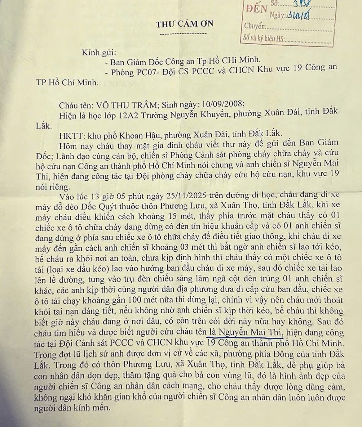 Cứu mình thoát chết trong gang tấc, nữ sinh viết thư cảm ơn chiến sĩ PCCC -0
