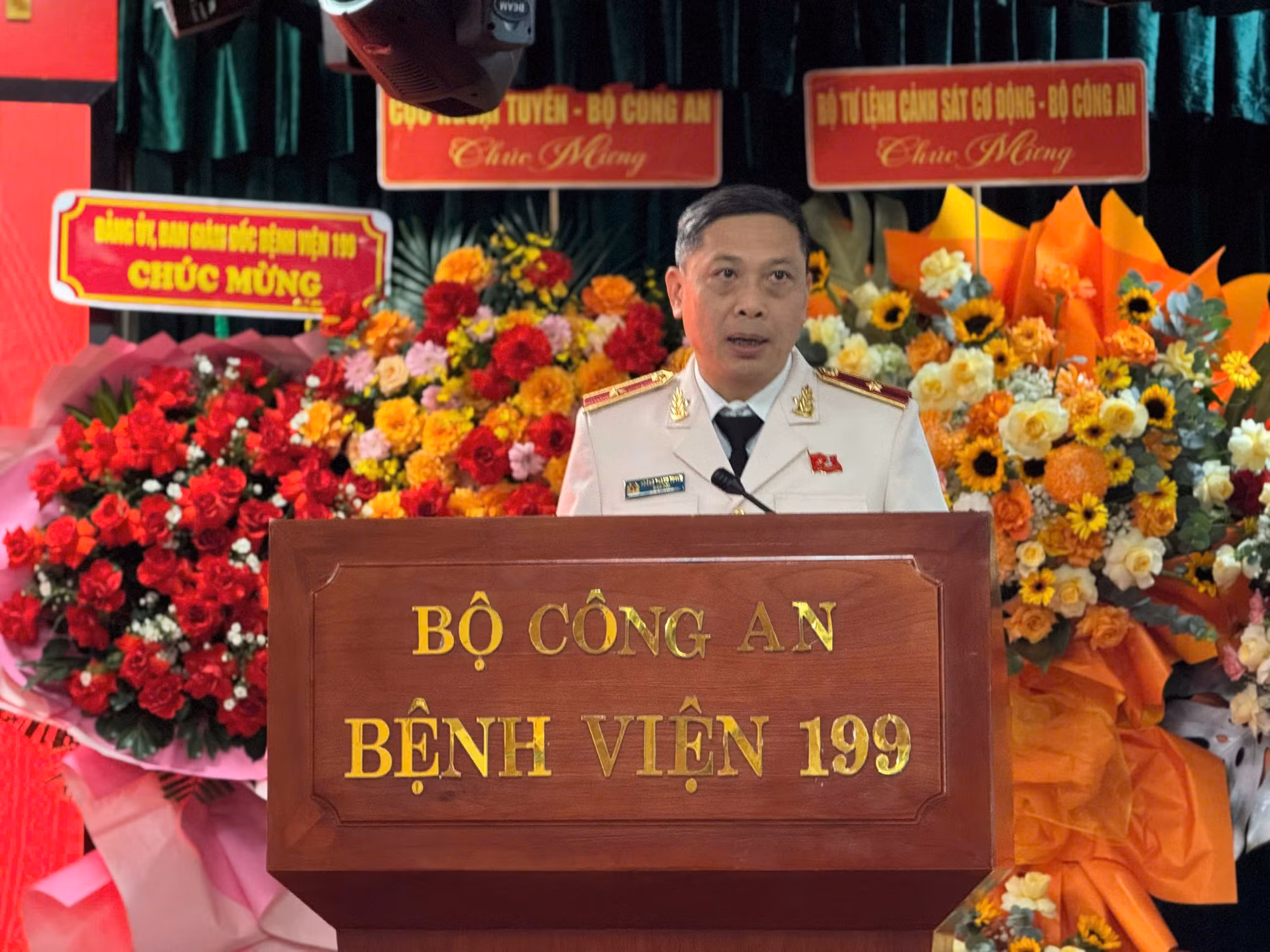 Thiếu tướng Hoàng Thanh Tuyền nhận nhiệm vụ Giám đốc Bệnh viện 199 -0
