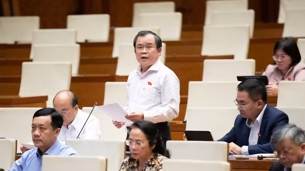 Bộ trưởng Trần Hồng Minh trả lời nỗi lo sinh kế cho các hộ dân di dời xây dựng Sân bay Gia Bình