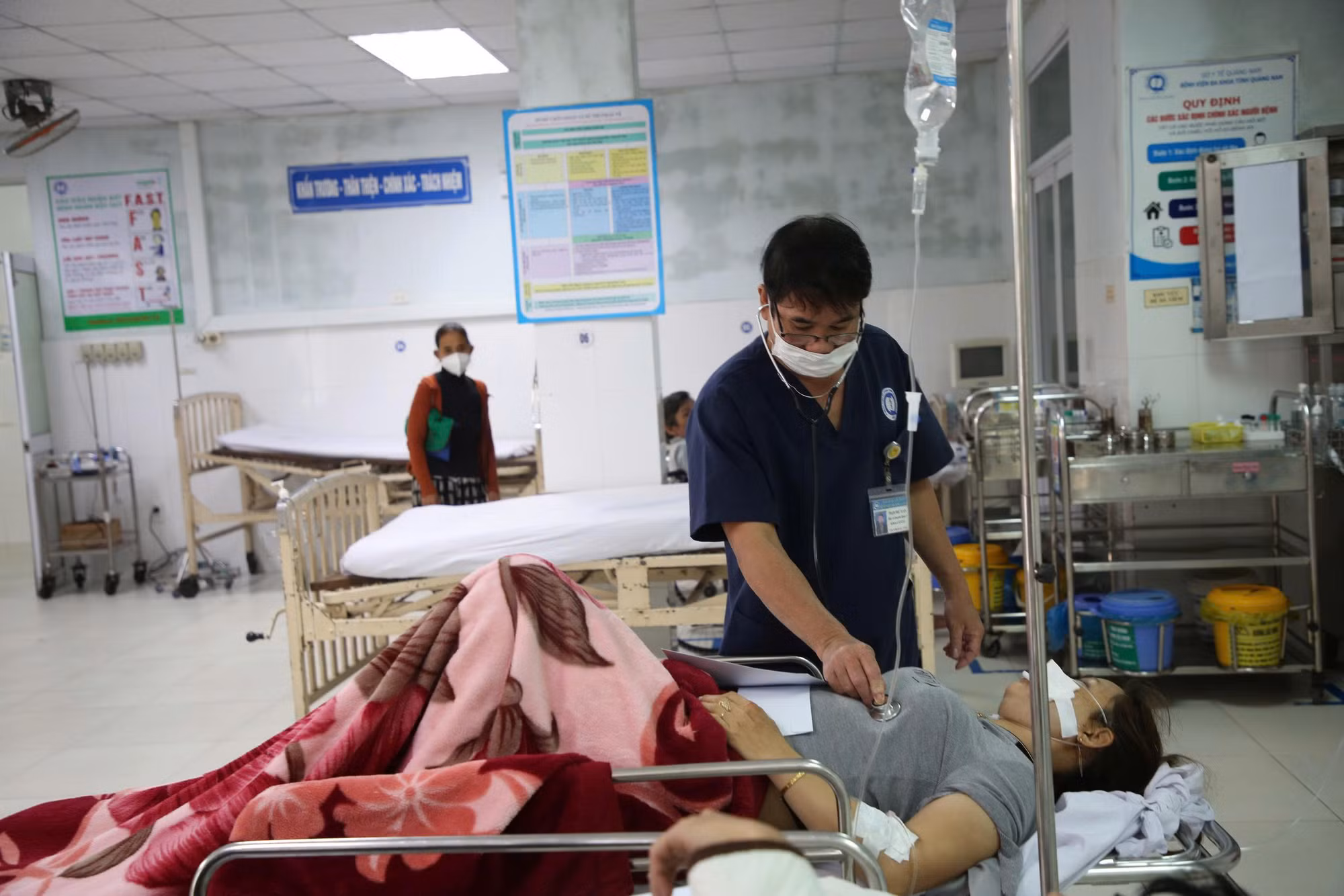 Tai nạn thảm khốc trên cao tốc Đà Nẵng – Quảng Ngãi: 4 người tử vong, các nạn nhân là người thân đi đám cưới -1