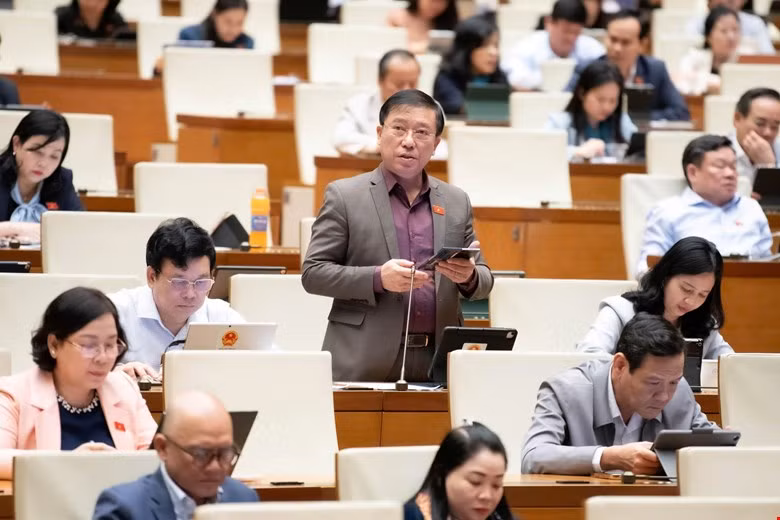 Tinh thần trách nhiệm, sự hy sinh thầm lặng của lực lượng thực thi pháp luật -0