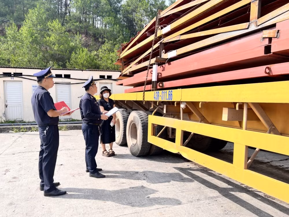 Nhiều đơn vị Hải quan khu vực vượt thu ngân sách -0