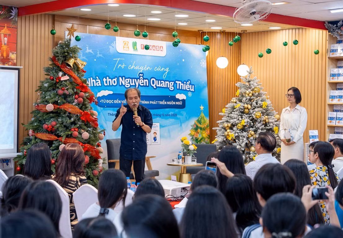 Nhà thơ Nguyễn Quang Thiều chia sẻ cách tạo thói quen đọc sách cho trẻ -0