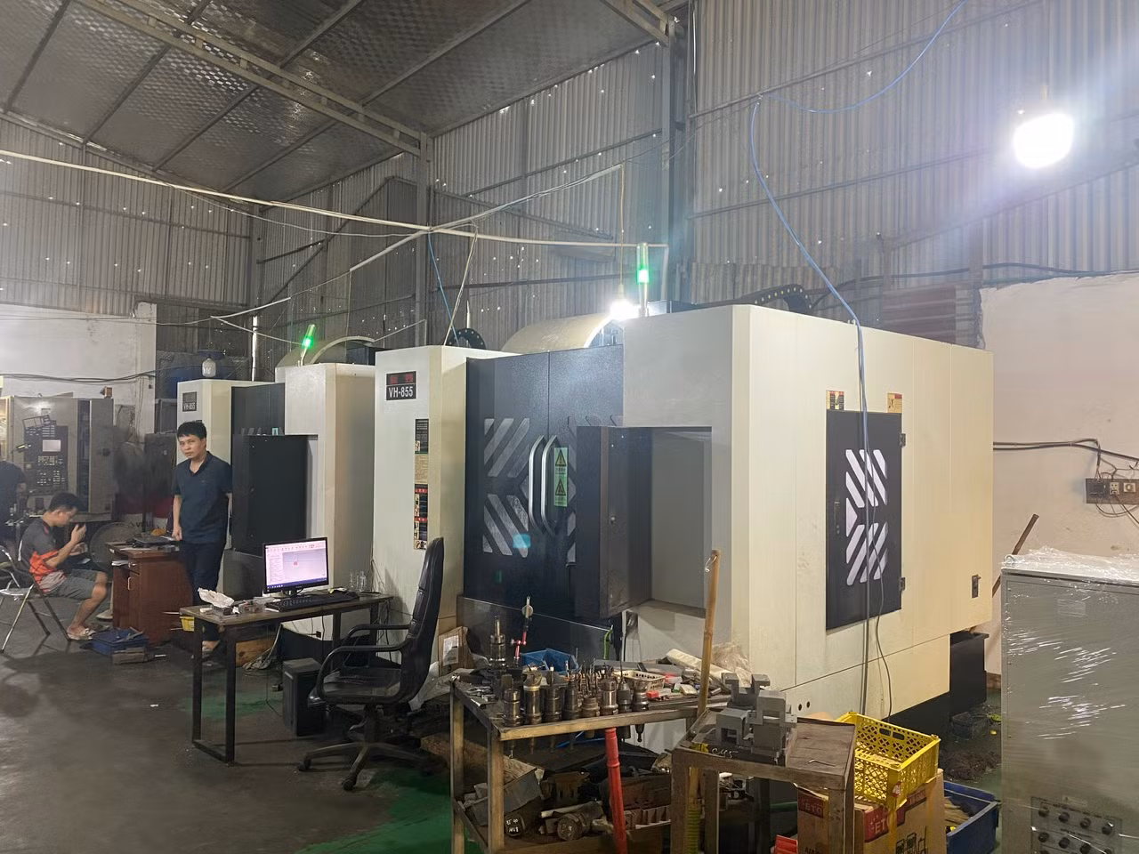 Lập khống hợp đồng ủy thác nhập khẩu máy móc cũ -0