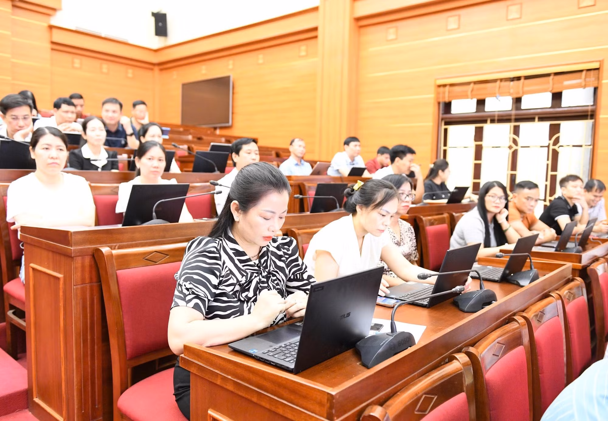 Hưng Yên tăng tốc chuyển đổi số, xây dựng chính quyền điện tử hai cấp -0